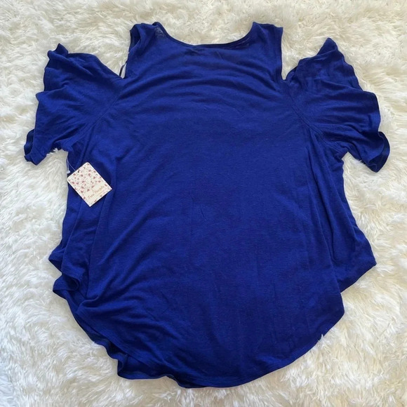 Free People | We The Free | Cold Shoulder Top | NWT - Picture 2 of 5
